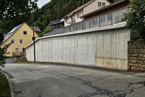 Sanierung Stützmauer, Blumberg-Nordhalden