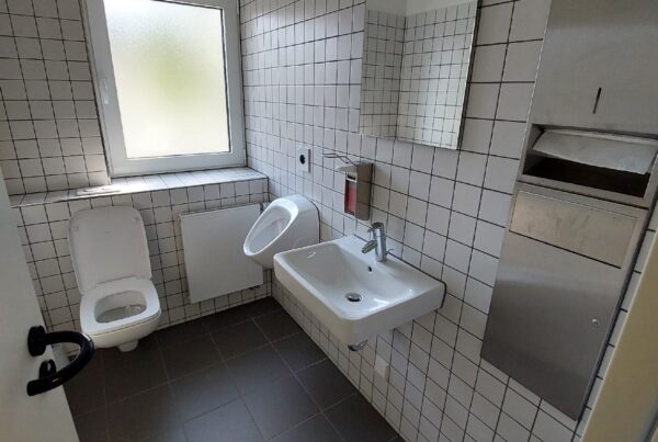 Sanierung WC-Anlagen und Eingangsbereich